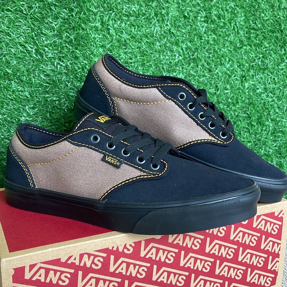 Vans Men’s Atwood Outcore Phantom/Black
VN000CX8B29
Sneakers - Picture 5 of 16